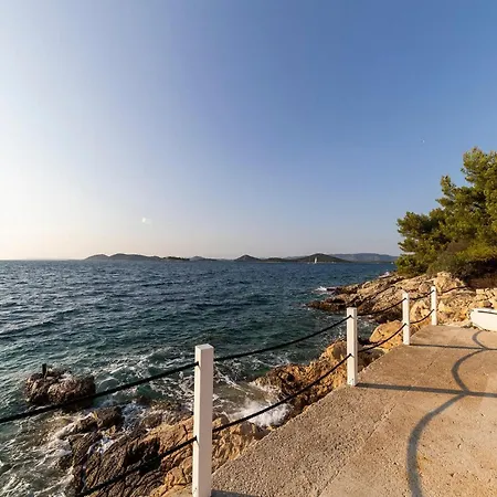Svjetionik Prisnjak Σπίτι διακοπών Μούρτερ
